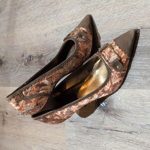 Vintage Y2K Brown/Orange Gold Paisley Pointed Toe Pumps Size 7